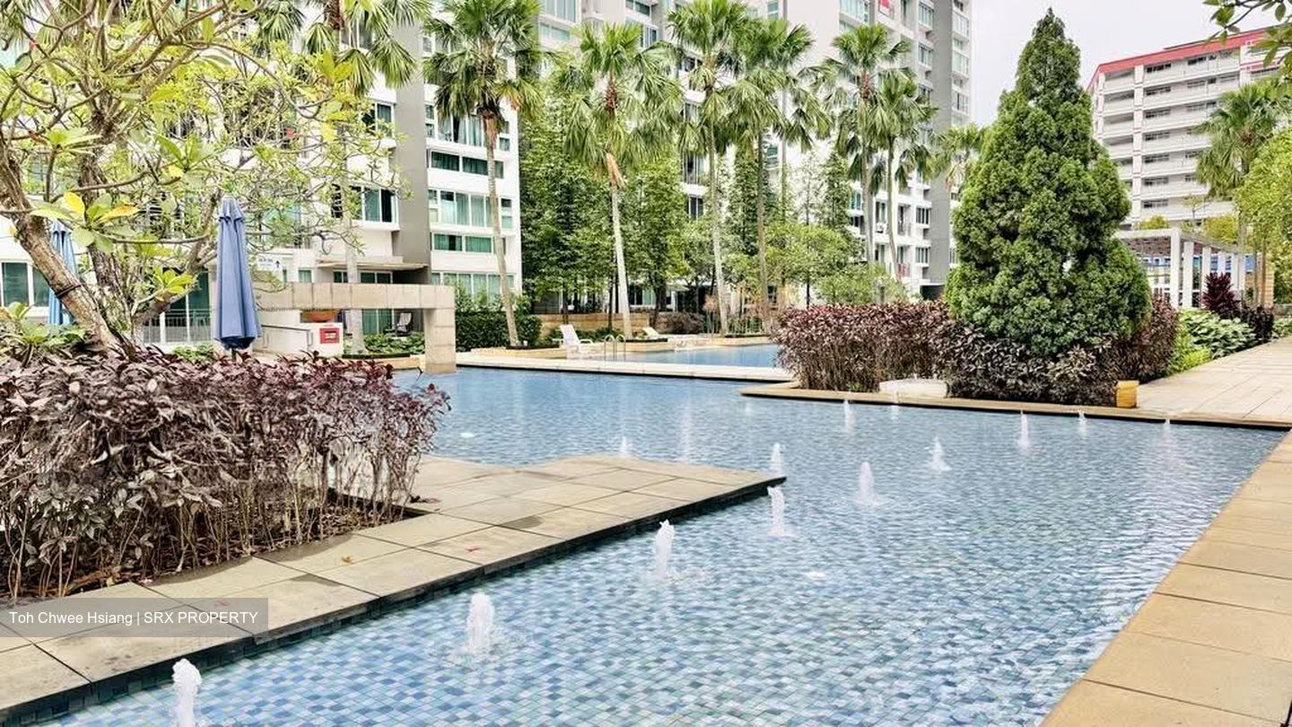 The Esparis (D18), Condominium #620745421